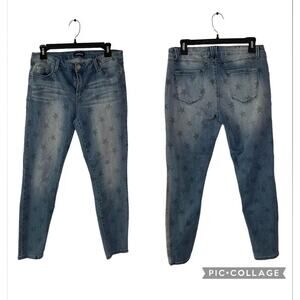 bebe Straight Skinny Ankle Star Embellished Stars Light Wash Jeans Size 10 - EUC